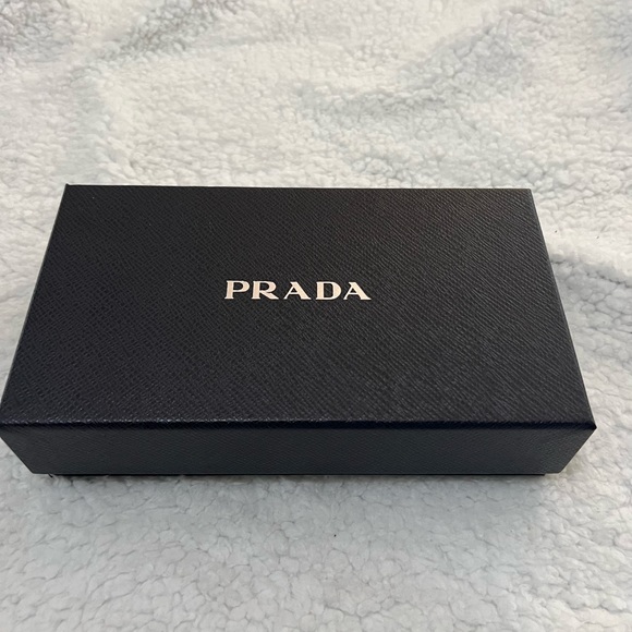 Prada long zippy wallet - Picture 13 of 14